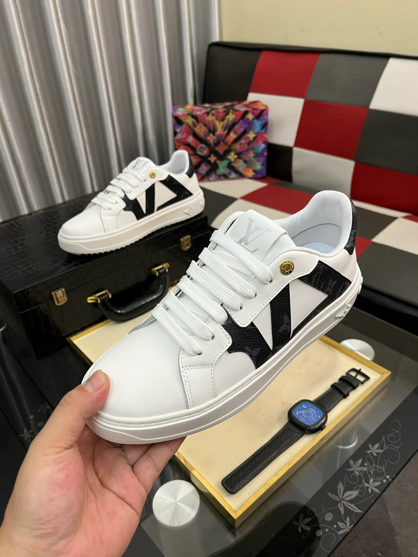 Men's shoes 💰520⌚️⌚️LV Louis Vuitton. The latest fashionable casual shoes are popular in physical stores. New spring and summer comfortable imported custom original cowhide, unique jacquard fabric element design. With sheepskin lining, Lv original bottom, [sun][sun] high-end packaging and high quality💪Details determine the quality, you can enter and leave the counter at will, welcome to compare🇮🇹Number of sizes 38-445️⃣Color options available